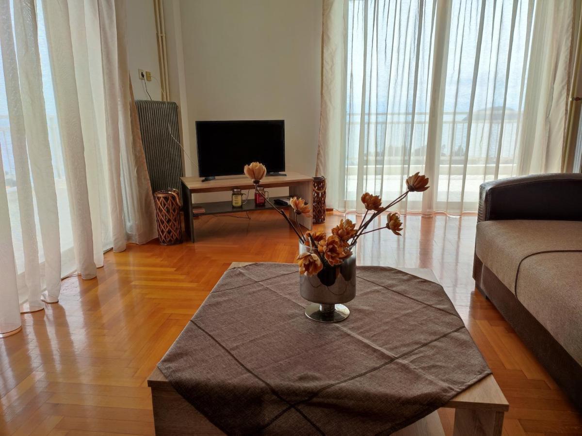 Thea Court Clio & Erato Apartments Palaiontsiflikion Luaran gambar